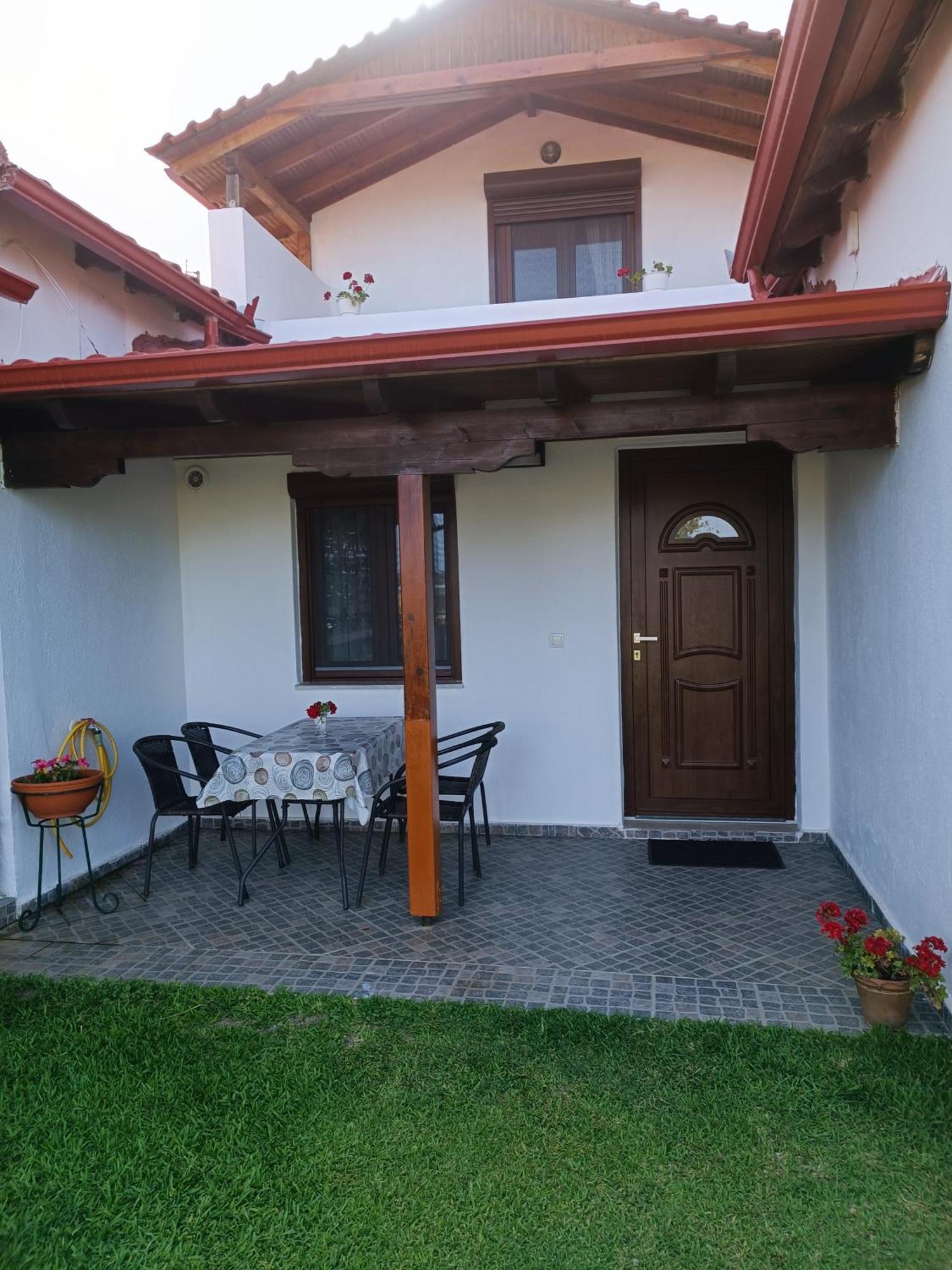 Toula's House Daire Paralia Sikias